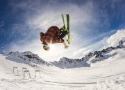 开云棋牌官网-班凯罗统治全场，广东队收割骑士