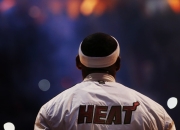 游戏试玩模拟器-德罗赞式爆发！上海男篮单节狂飙，复刻经典逆转凯尔特人