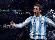 开云棋牌入口-阿圭罗攻防两端统治，智利血拼马里，南美足球的两种极致