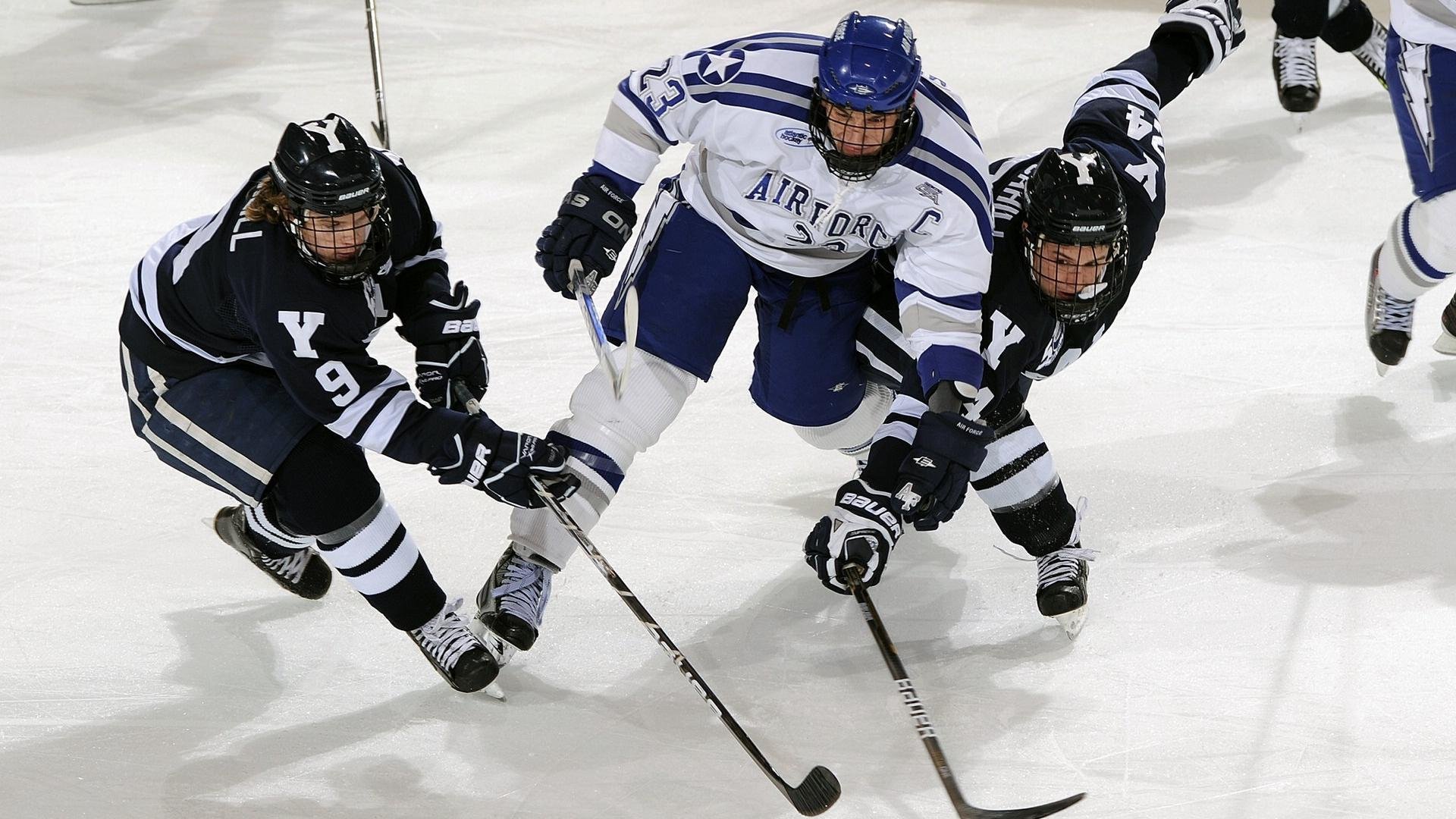 切特孤掌难鸣，太阳三巨头轮番开火，雷霆青春风暴遇阻