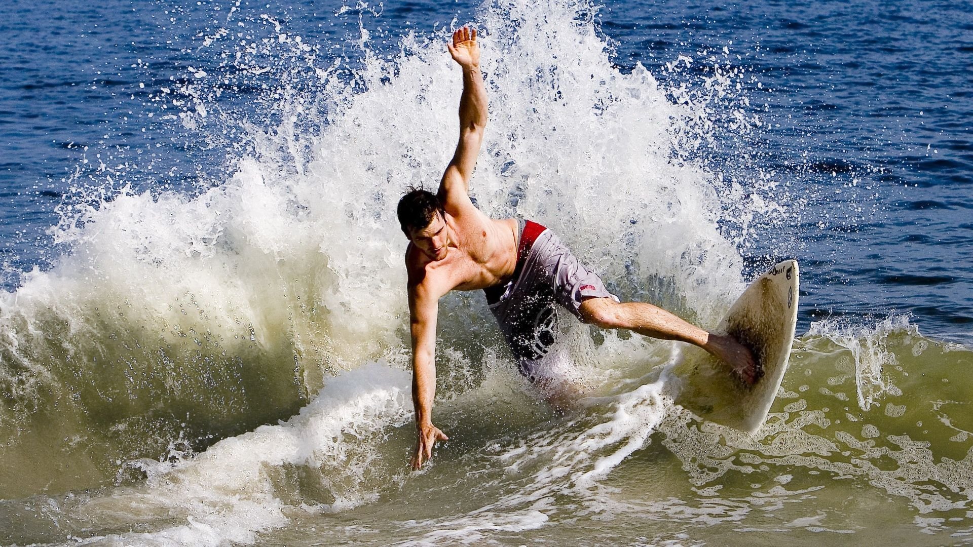 逆境中的双星闪耀，葡萄牙队翻盘韩国队，樊振东点燃赛场